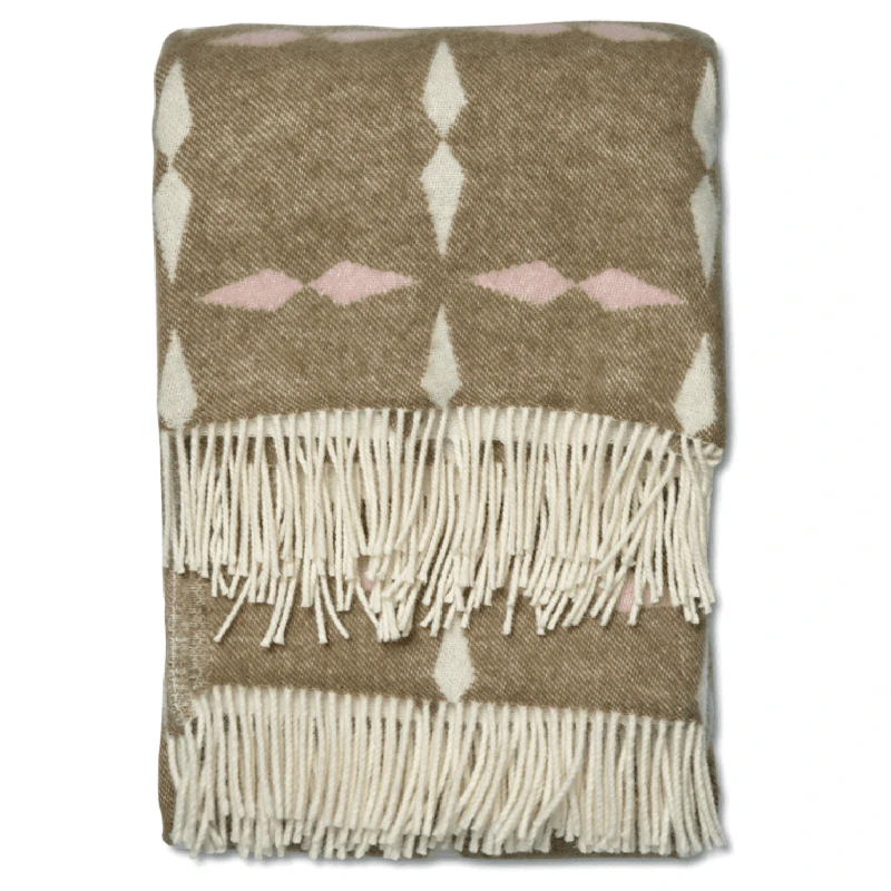 Tile Ullteppe 130x180 cm, Hvit / Rosa / Beige