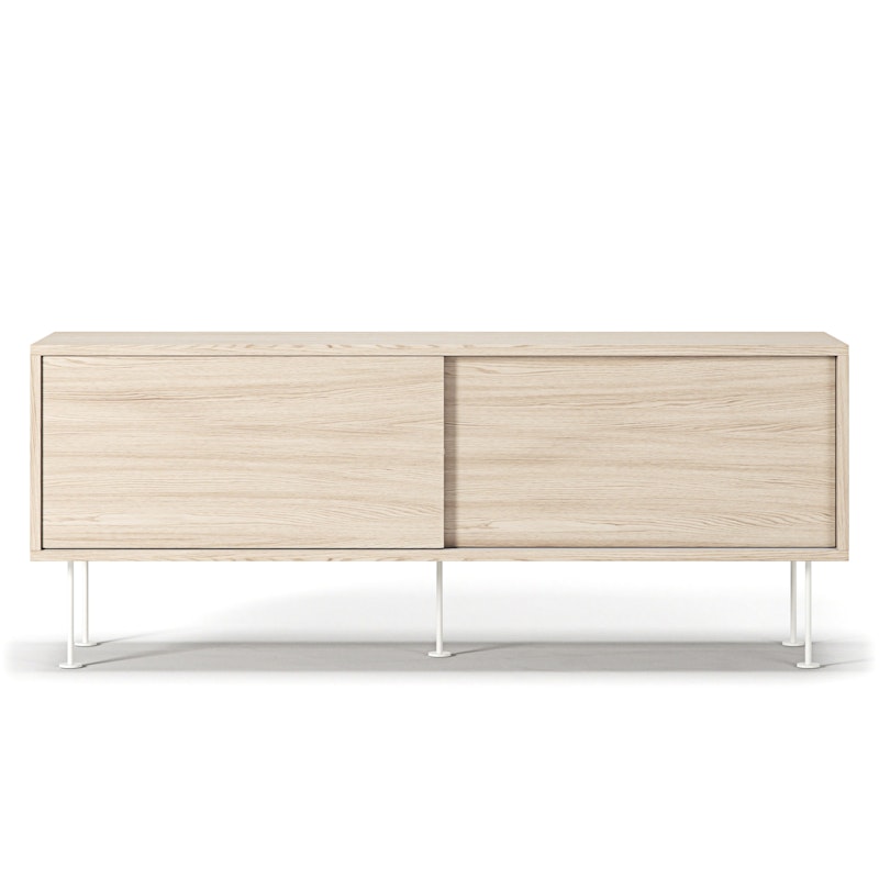 Vogue Mediabenk med Ben 136 cm, White Pigmented Oak / Hvit