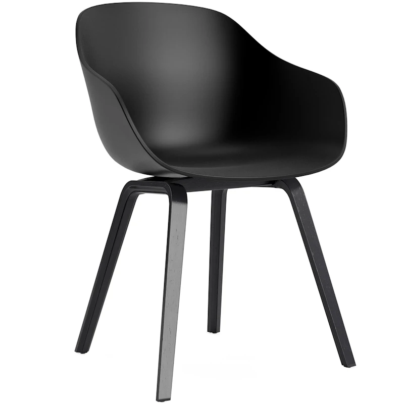 AAC 222 2.0 Lenestol, Svartlakkert Eik / Sort