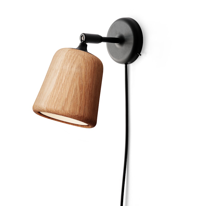 Material Wall Lamp Vegglampe, Eik