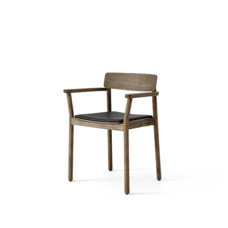 Betty TK11 Spisestol Med Armlener Sort Skinn/Røkt Eik