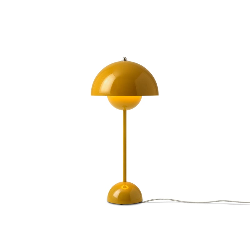 Flowerpot VP3 Bordlampe Laget av PVC, Laget av malt metall, Mustard